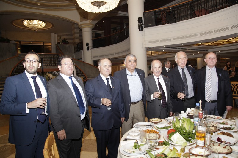 Diner de Retrouvailles Nostalgiques 